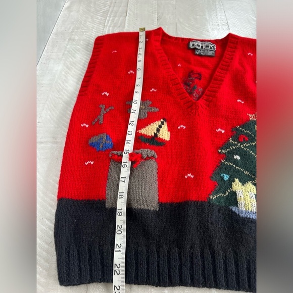 Rare Vintage BEREK 100% Wool Holiday Knitted
Christmas Sweater Vest Size Medium - Picture 8 of 14